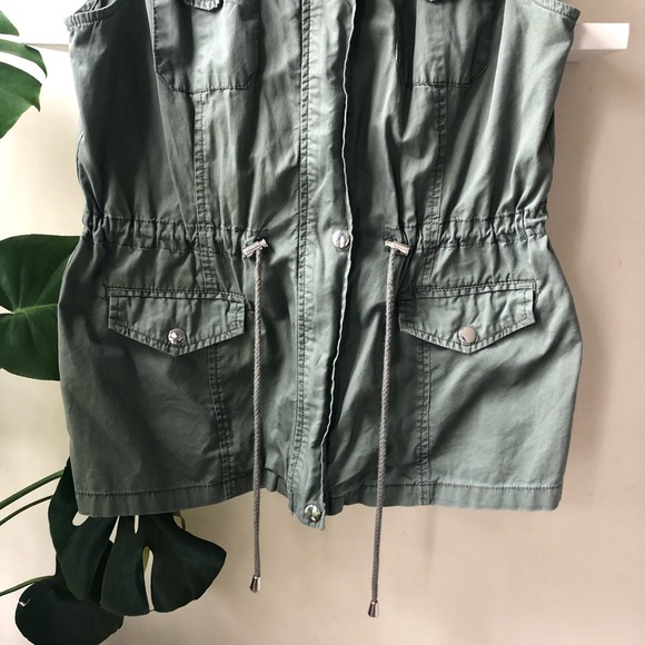 Army Green Zip Up Vest - Picture 3 of 7